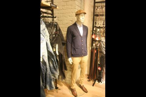 River Island, Swindon